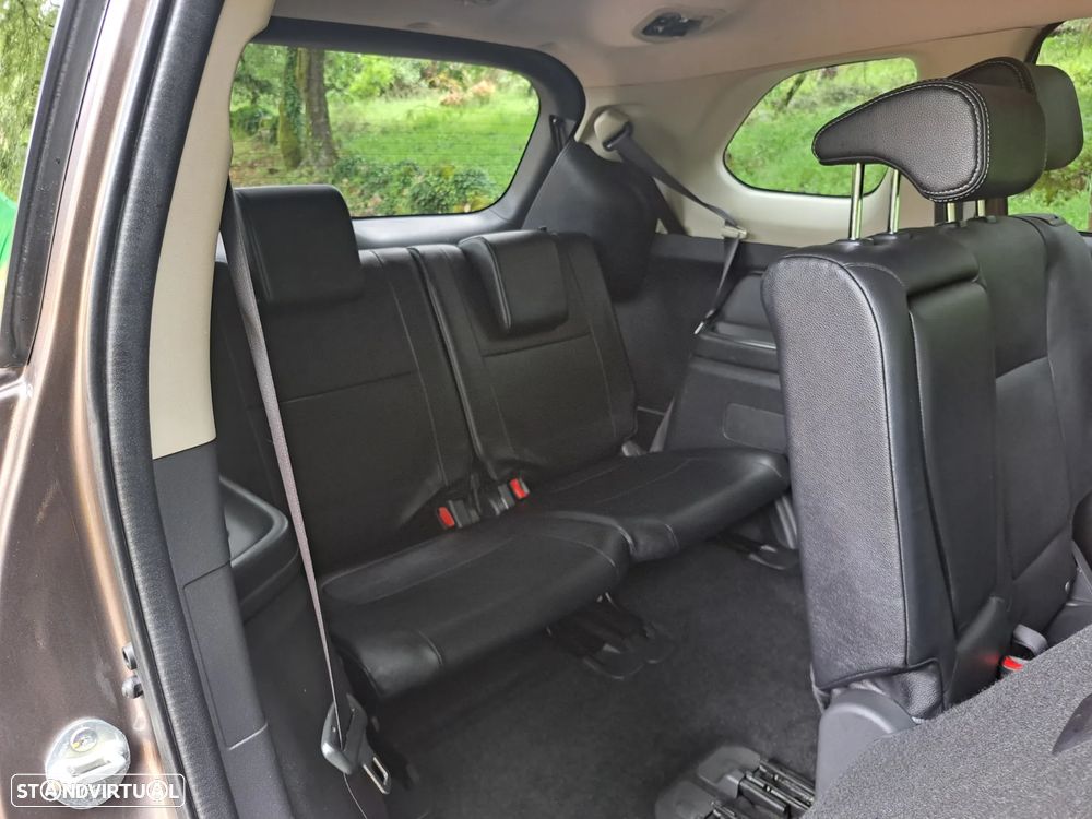 Mitsubishi Outlander 2.2 DI-D Intense - 34