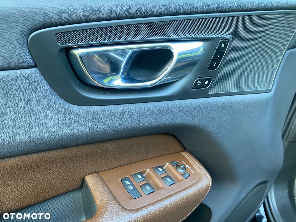 Volvo XC 60 T6 AWD Inscription - 16