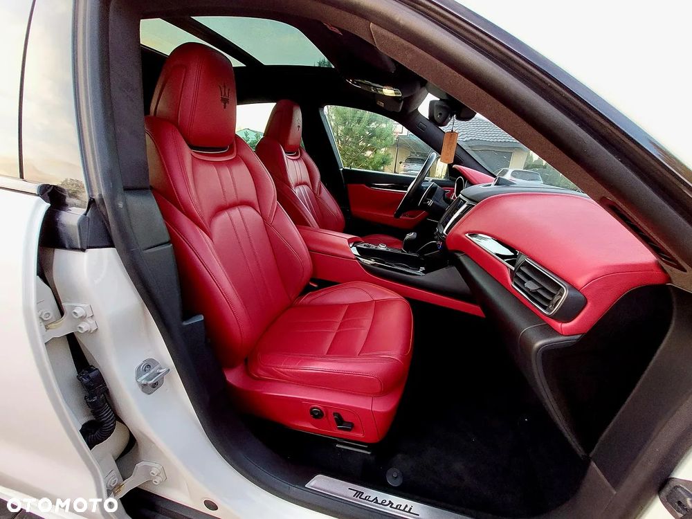 Maserati Levante Q4 GranSport - 22