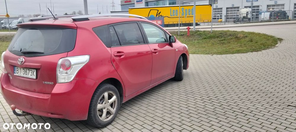 Toyota Verso 2.0 D-4D 2010 7os - 5