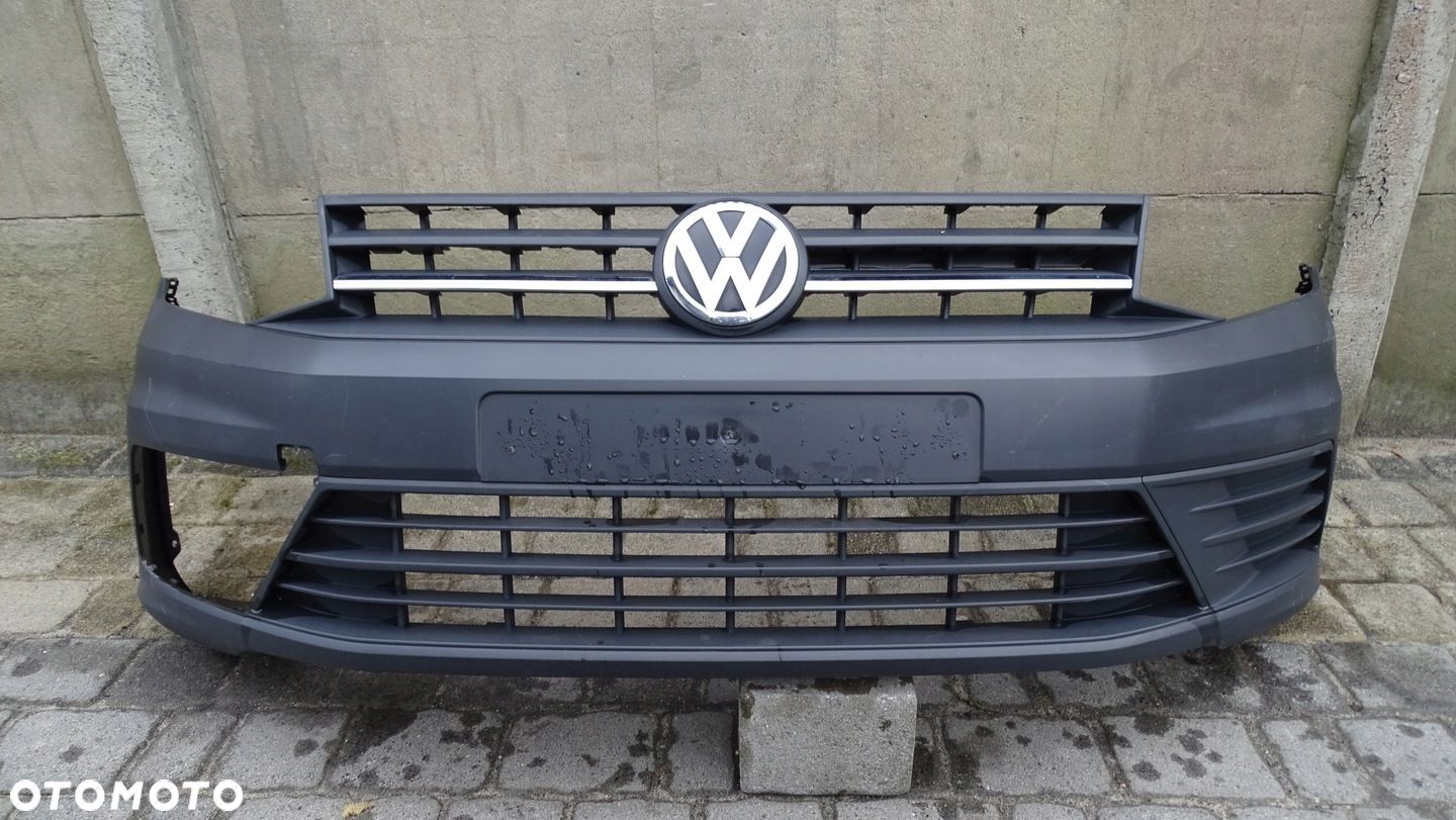 VW CADDY 2K5 15r - zderzak przedni - 1