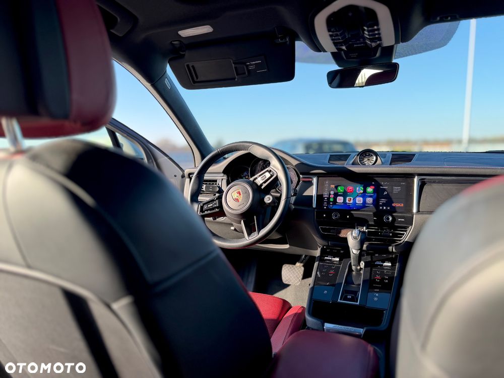 Porsche Macan T - 11