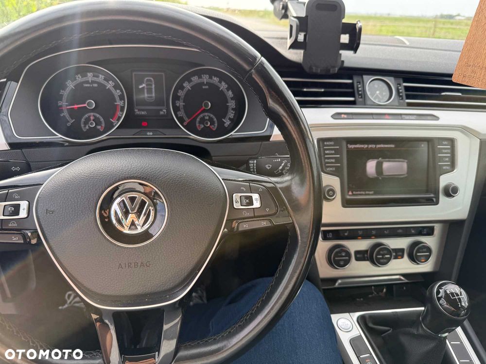 Volkswagen Passat - 7