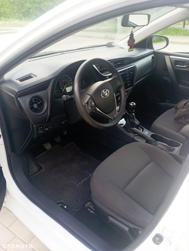 Toyota Corolla 1.4 D-4D Active - 34