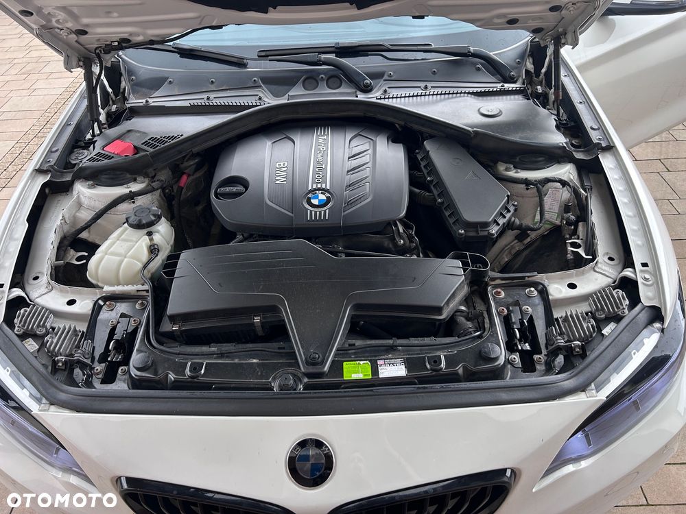BMW Seria 2 220d - 19