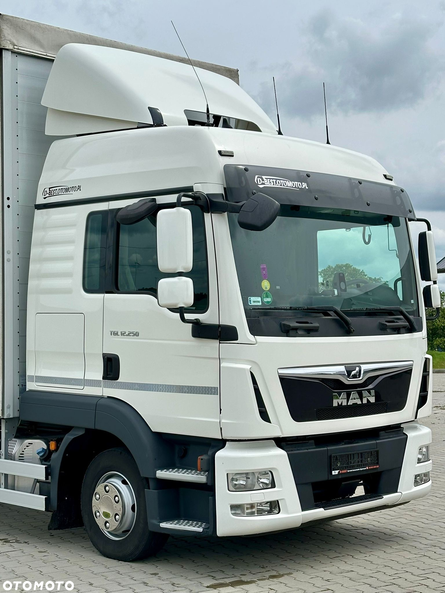 MAN TGL 12.250 / FIRANKA / 23 EUROPALETY / 9.5 M DŁUGOŚCI / NISKI PRZEBIEG / 380 TYS KM / SYPIALKA / 11.2020 ROK - 7