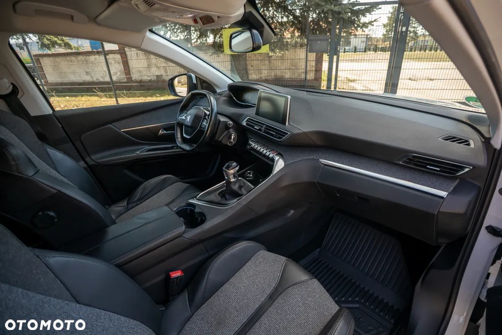 Peugeot 3008 HDi 150 Active - 24