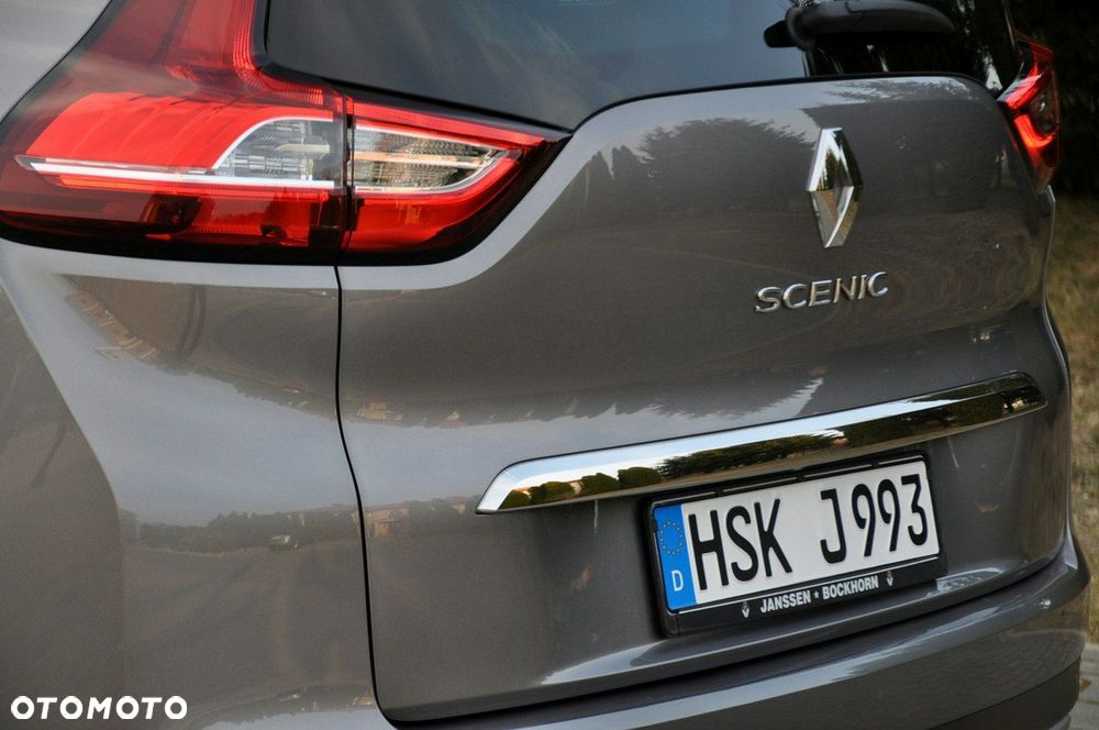 Renault Grand Scenic - 16