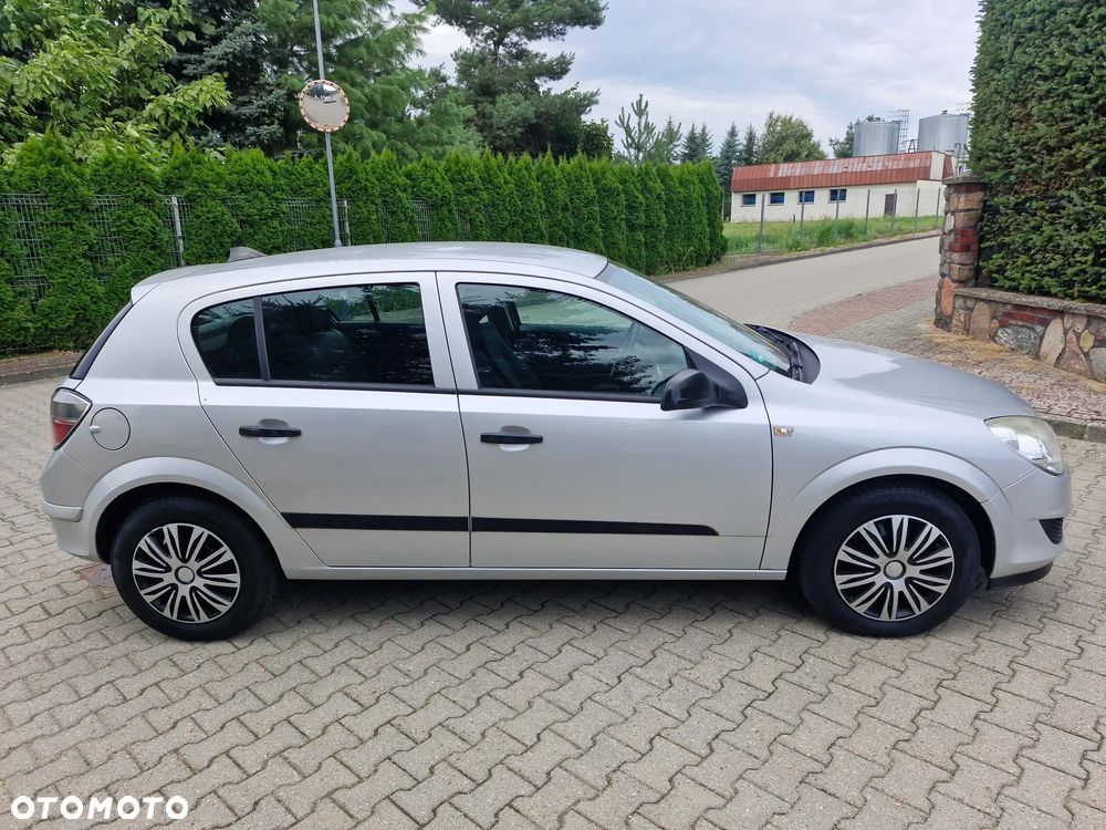Opel Astra 1.6 Enjoy - 13