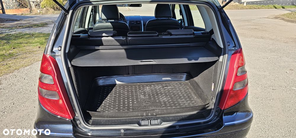 Mercedes-Benz Klasa A 150 Avantgarde Edition 10 - 33