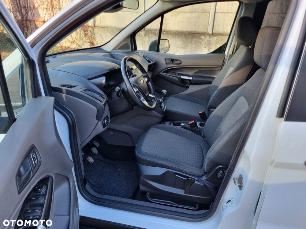 Ford Tourneo Connect Grand - 8