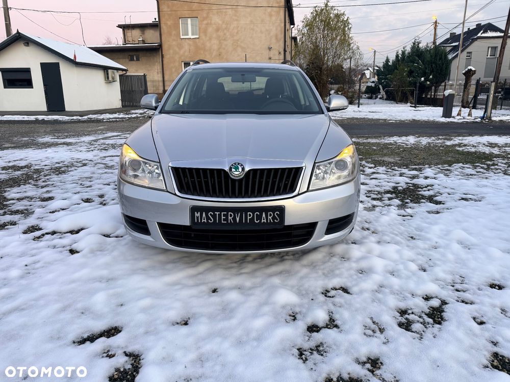 Skoda Octavia 1.6 TDI DPF Ambiente - 1