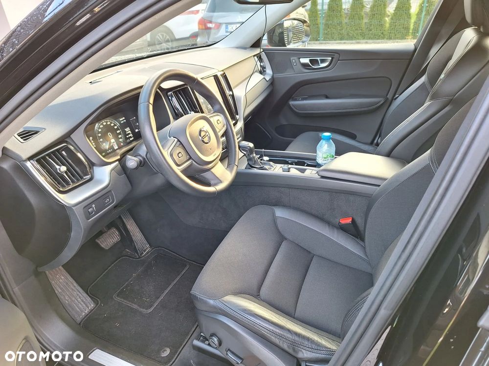 Volvo XC 60 D4 AWD Geartronic Momentum - 11