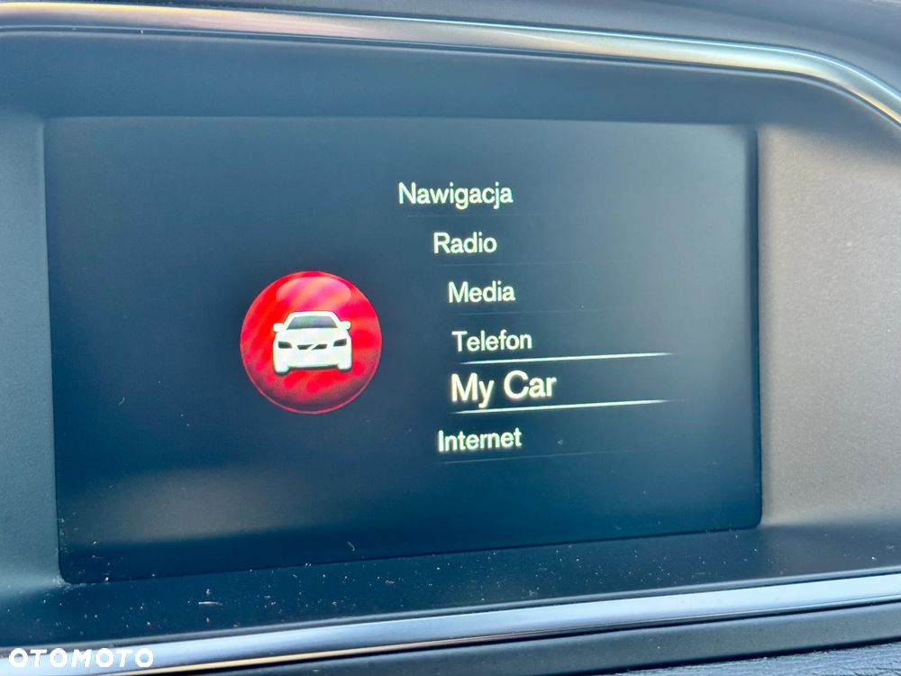 Volvo V40 D2 Momentum - 22