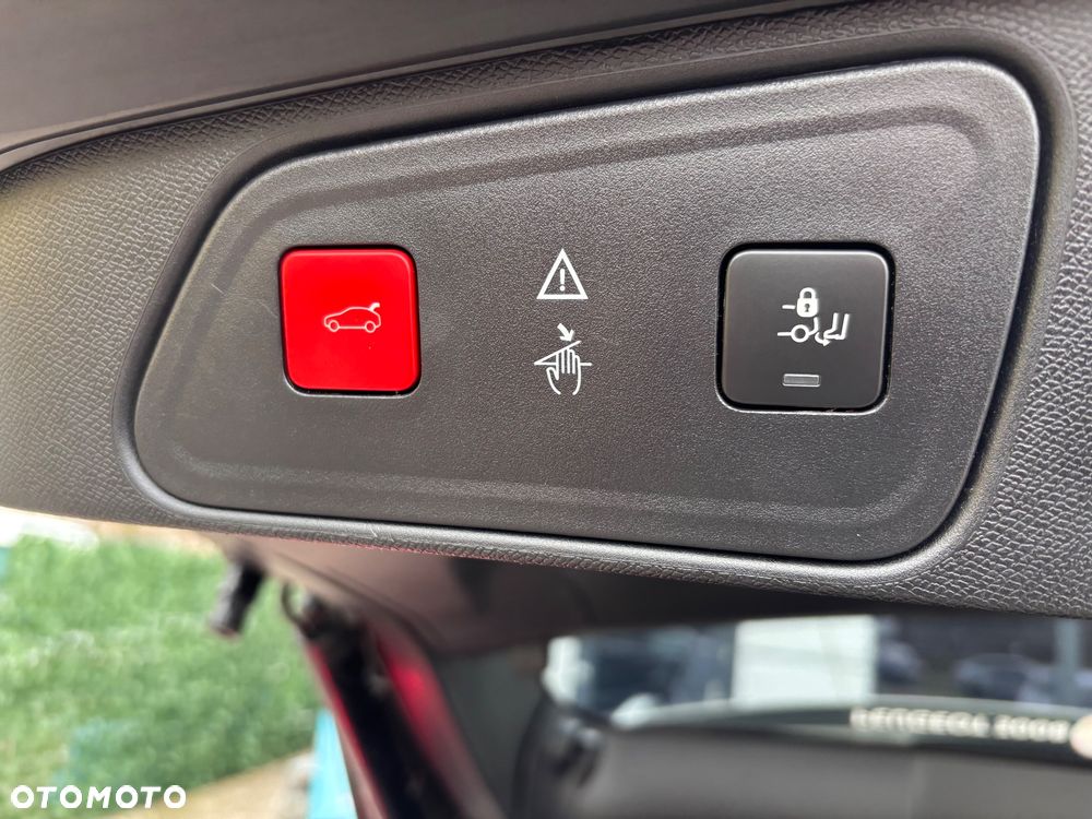 Peugeot 3008 1.6 BlueHDi Allure S&S EAT6 - 37