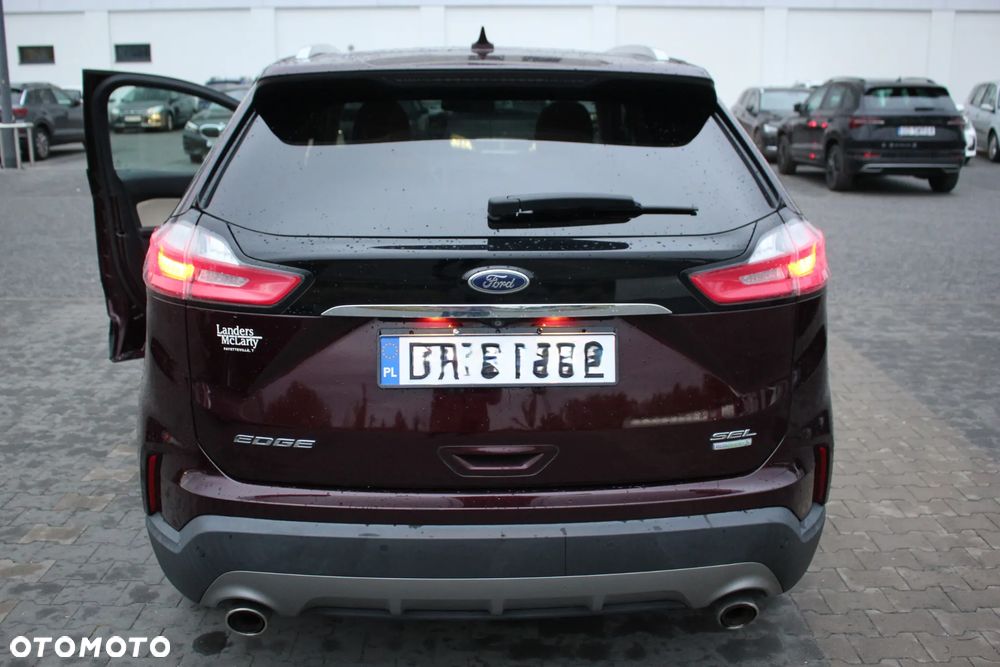 Ford Edge - 10