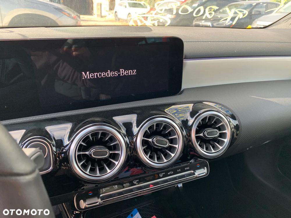 Mercedes-Benz CLA 250 4Matic 8G-DCT Edition Progressive Line - 11