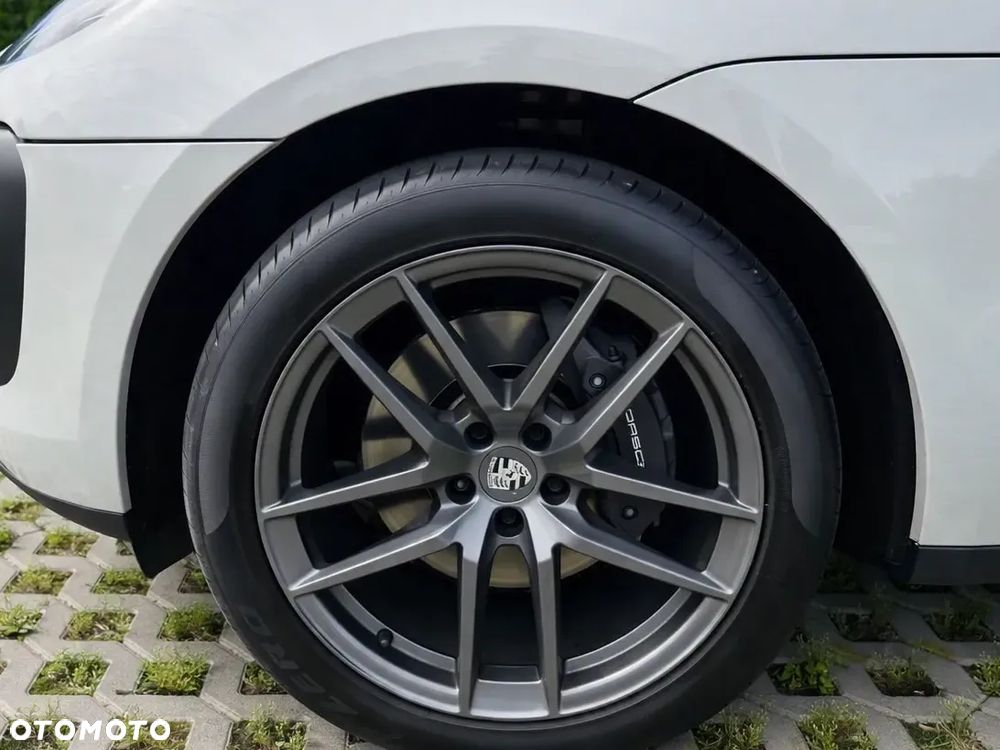 Porsche Macan T - 7