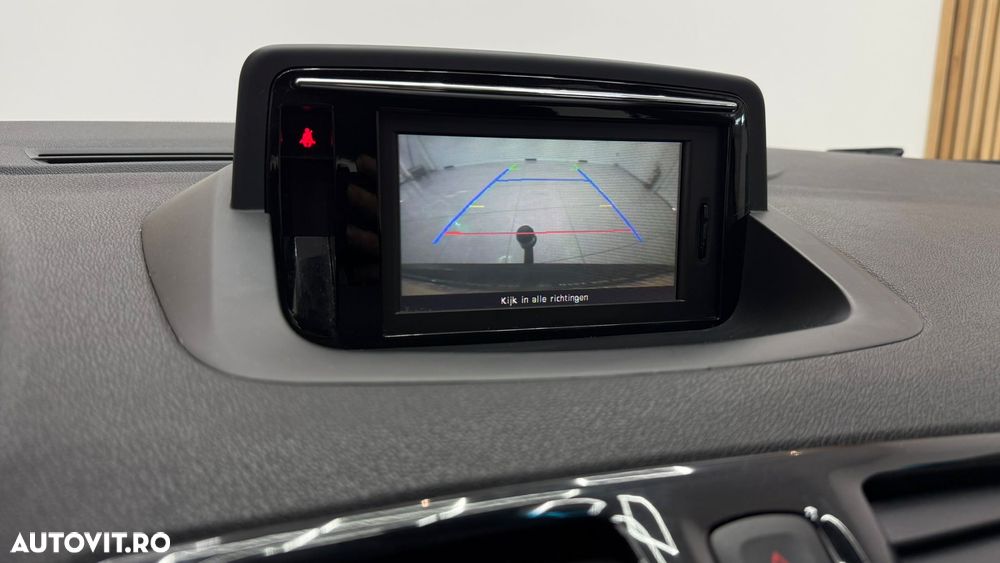 Renault Megane ENERGY dCi 110 Start & Stop Bose Edition - 20