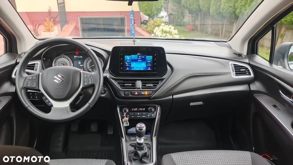 Suzuki SX4 S-Cross - 13