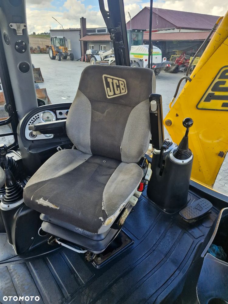 JCB 4cx - 9