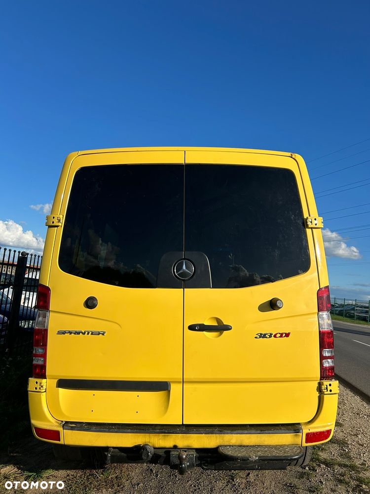 Mercedes-Benz Sprinter - 9