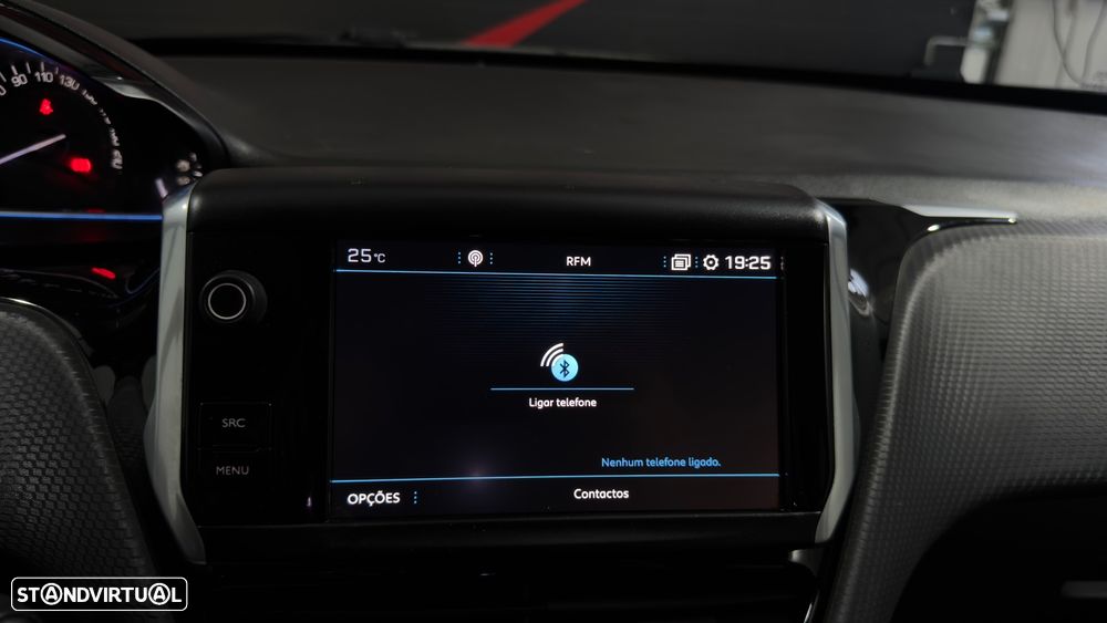 Peugeot 2008 PureTech 110 GPF Stop&Start EAT6 Allure - 23