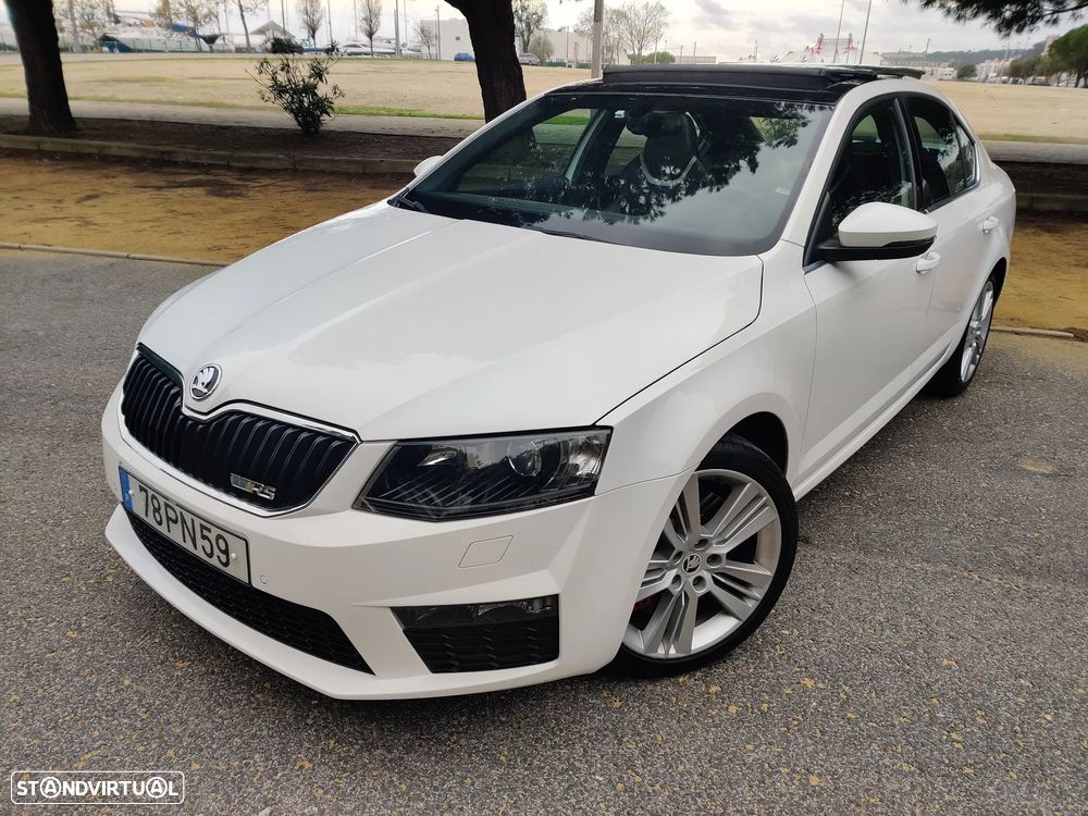 Skoda Octavia 2.0 TDI RS DSG - 1