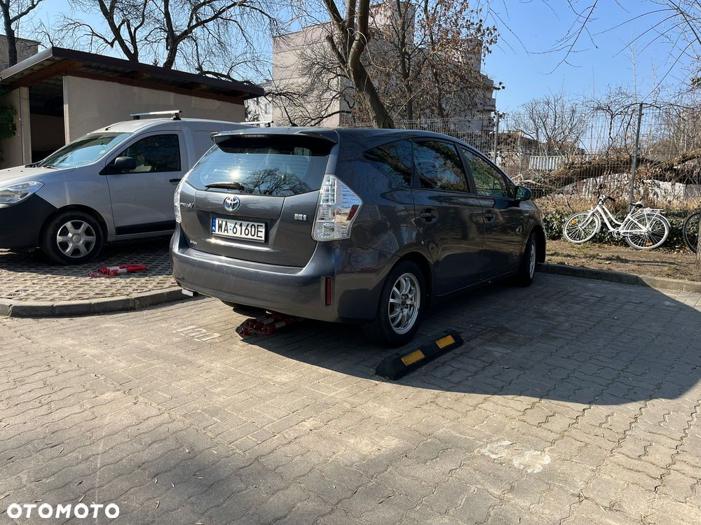 Toyota Prius+ - 7