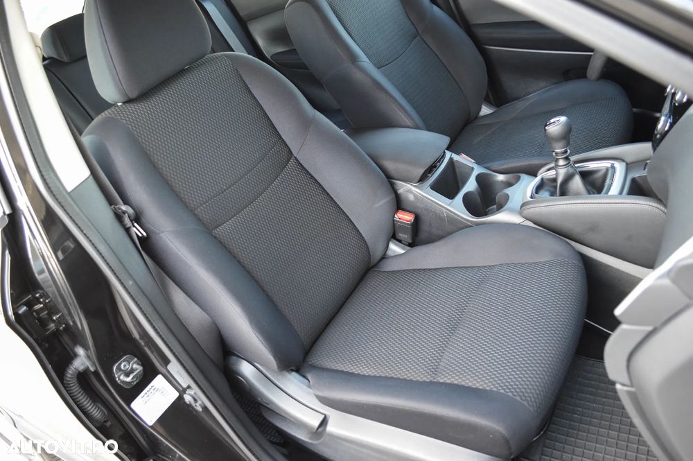 Nissan Qashqai 1.5 DCI N-Connecta - 24