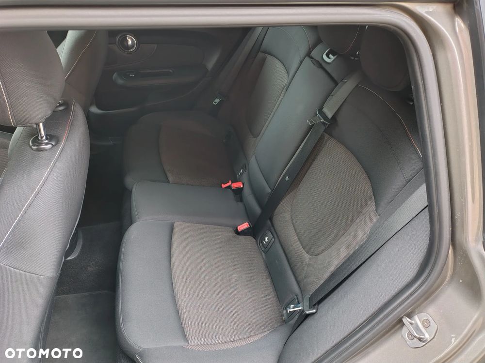 MINI Clubman - 18