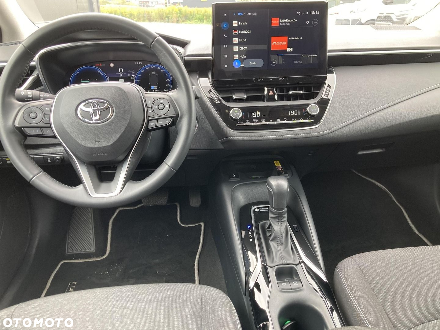 Toyota Corolla 1.8 Hybrid Style - 12