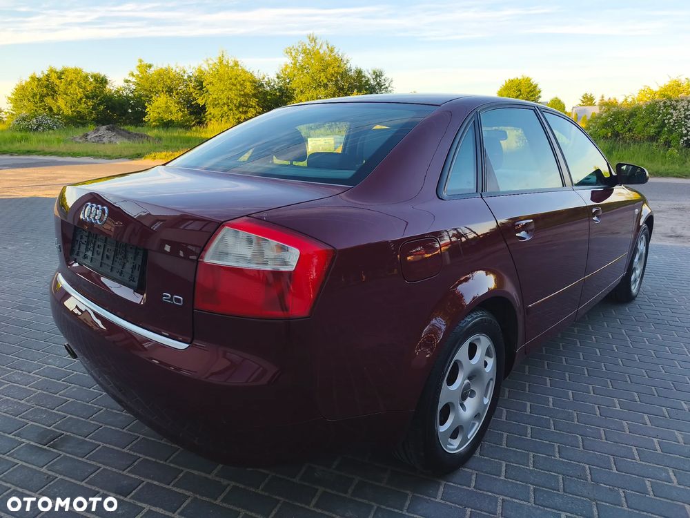 Audi A4 Limousine - 9