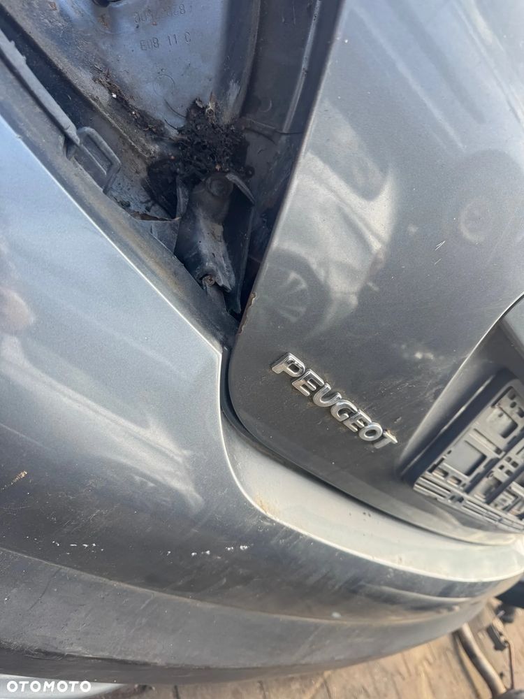 peugeot 207 klapa tył bagażnika - 5