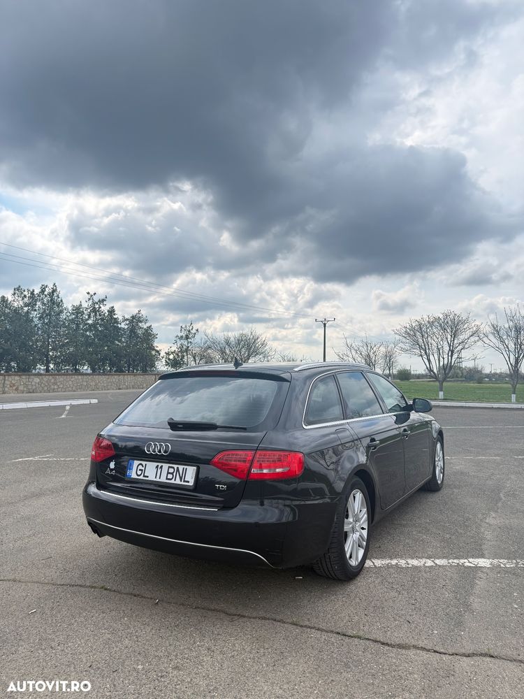 Audi A4 Avant - 11