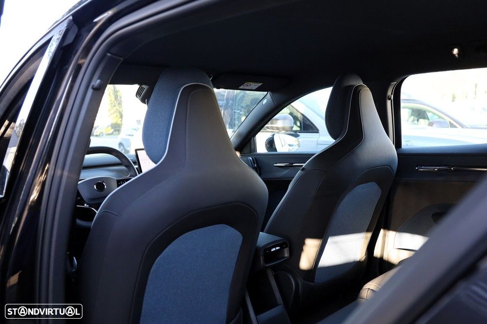 Volvo EX30 69 kWh Single Motor Extended Range Plus - 14