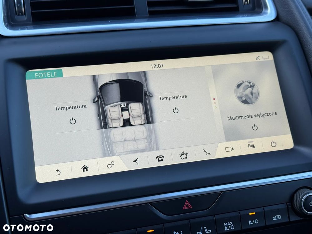 Jaguar E-Pace 2.0 i4P AWD SE - 32