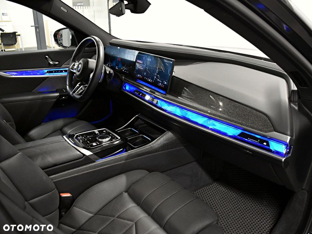 BMW Seria 7 - 14