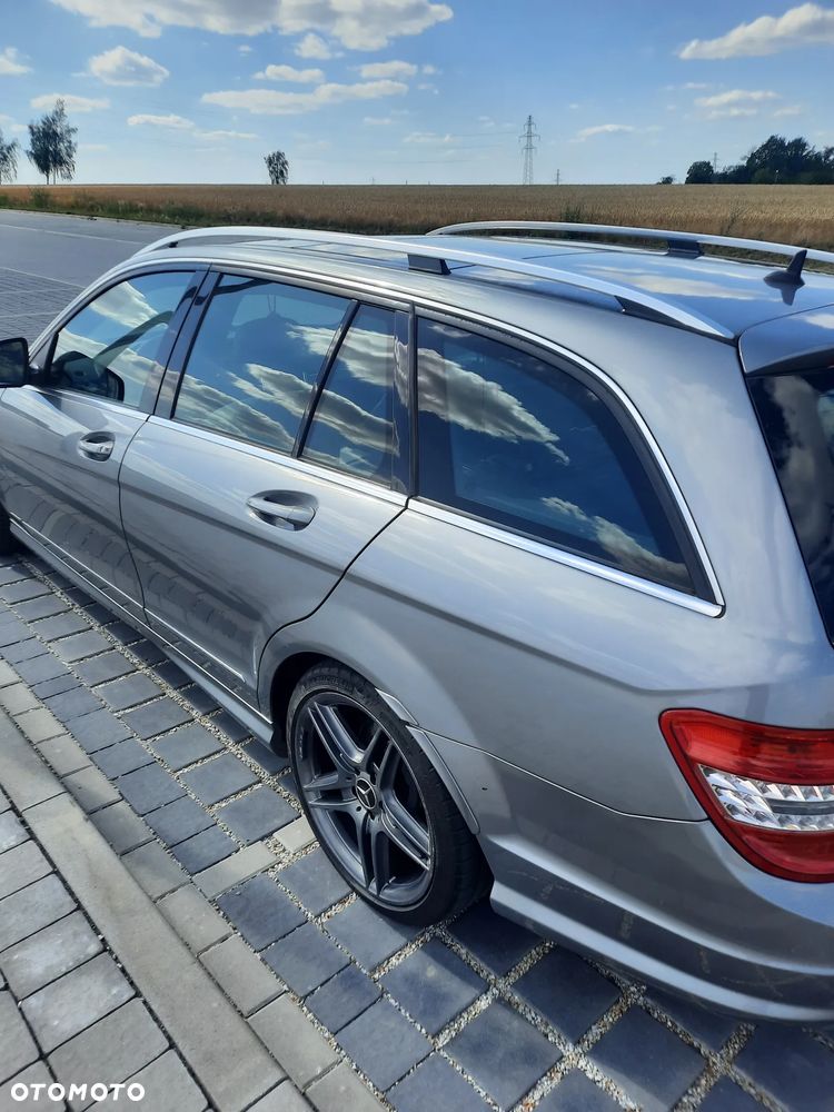 Mercedes-Benz Klasa C 220 CDI DPF Automatik Avantgarde - 29