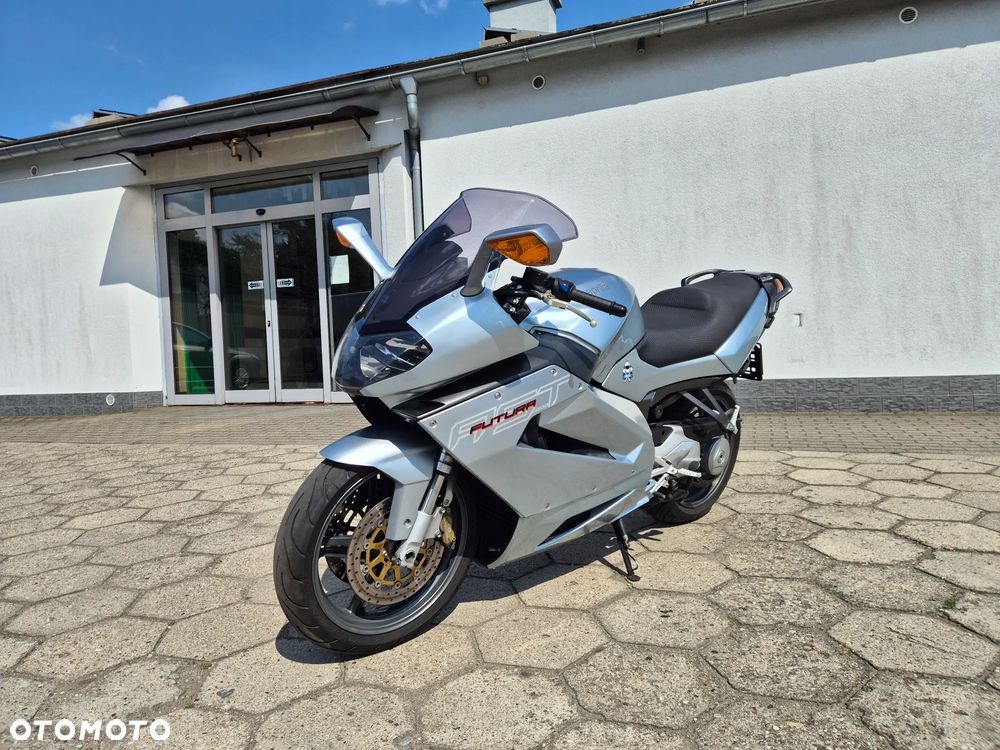 Aprilia RST - 2