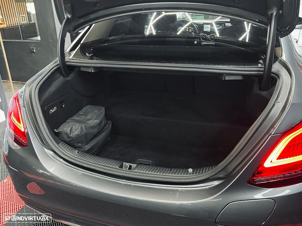 Mercedes-Benz C 300 de AMG Line - 52