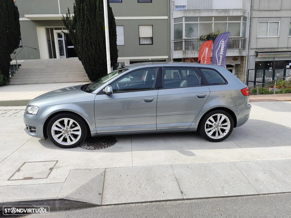 Audi A3 Sportback 2.0 TDi Attraction - 2