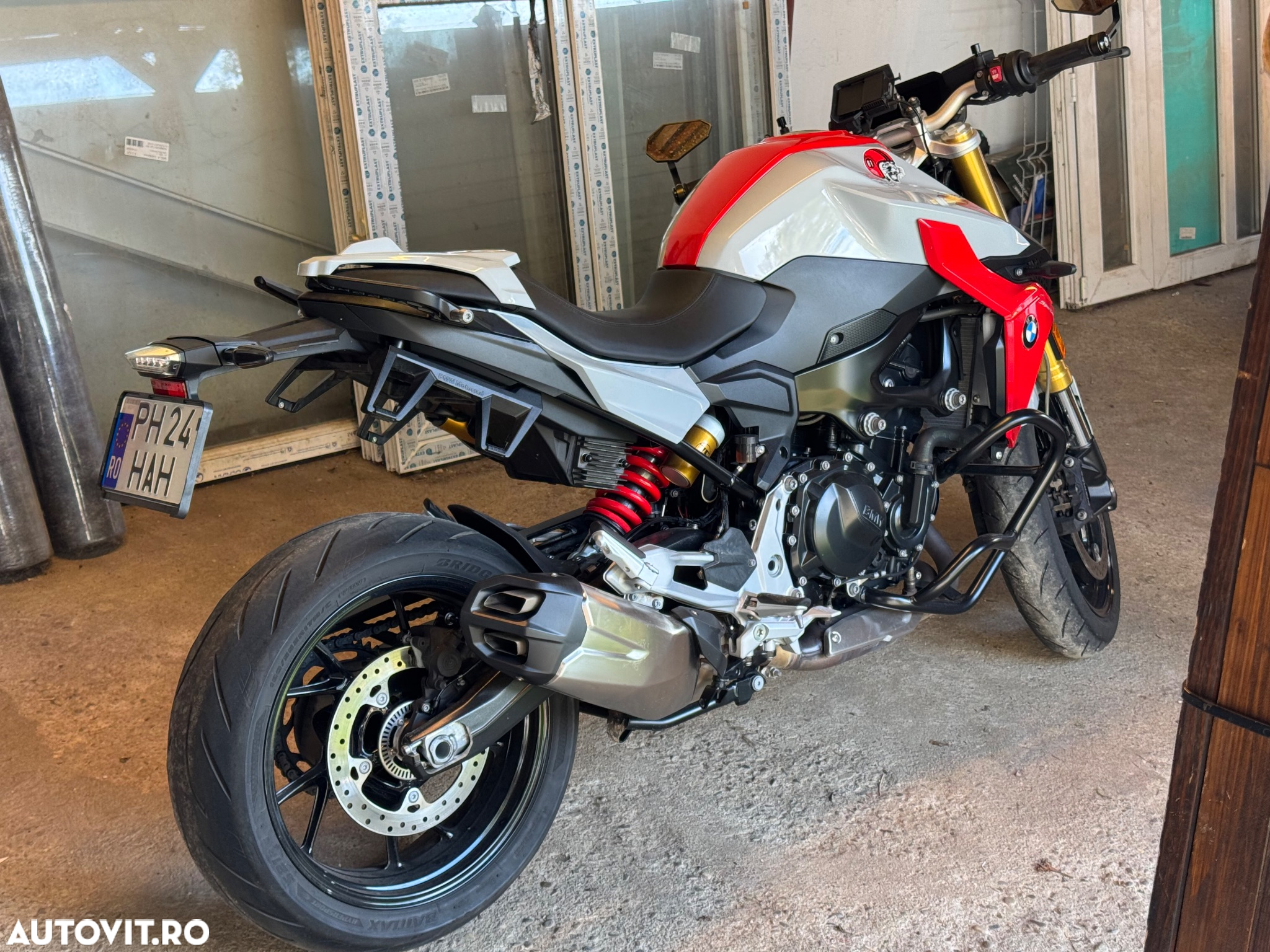 BMW F900R - 6