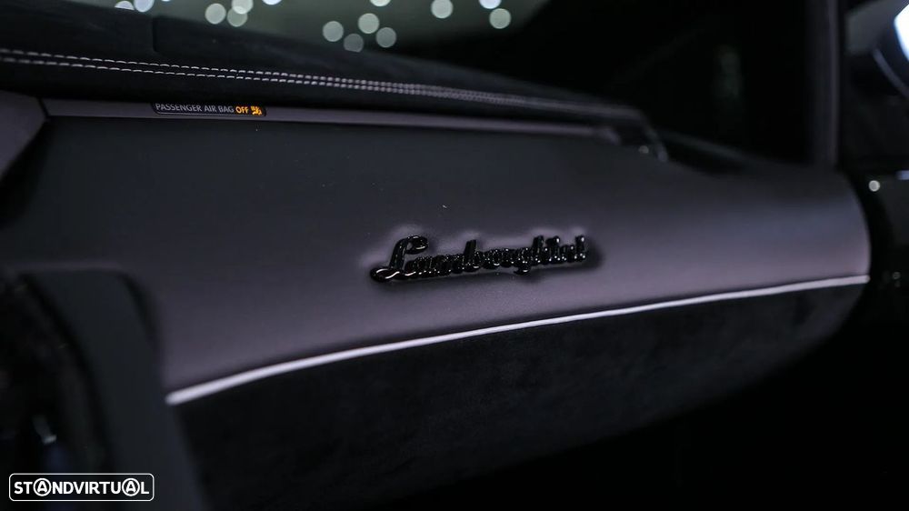 Lamborghini Aventador 6.5 V12 LP750-4 SV - 22