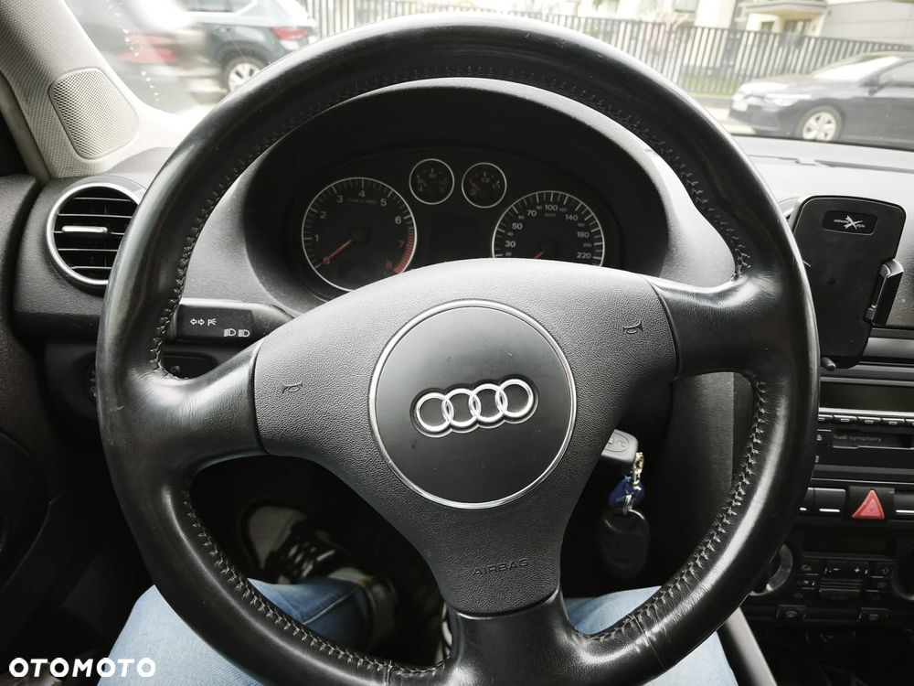 Audi A3 3-drzwiowe 1.6 Ambiente - 5