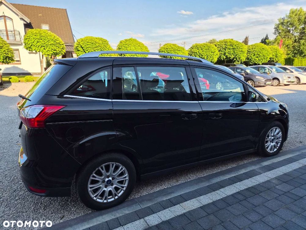 Ford Grand C-MAX - 10