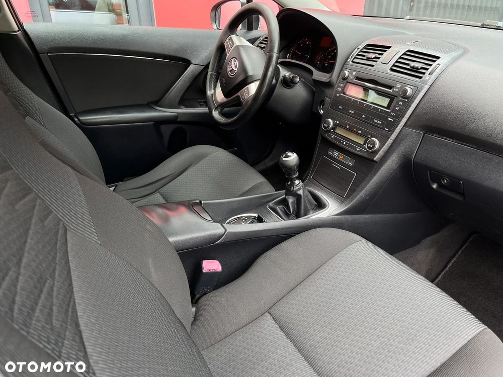 Toyota Avensis 2.0 D-4D Premium - 13
