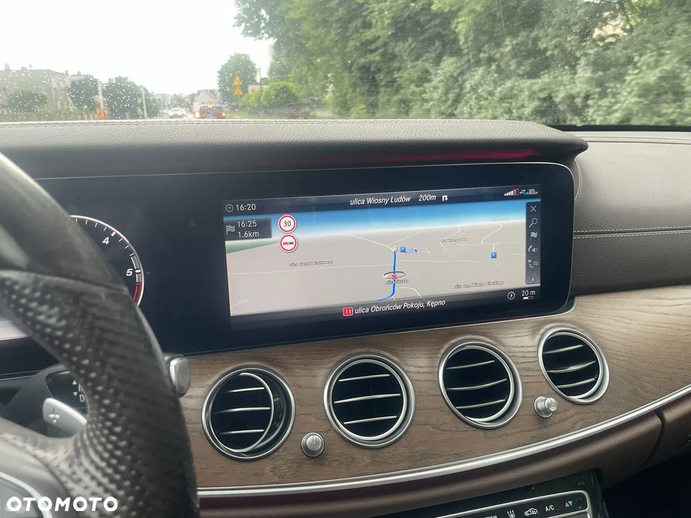 Mercedes-Benz Klasa E 220 d 4-Matic All-Terrain - 4