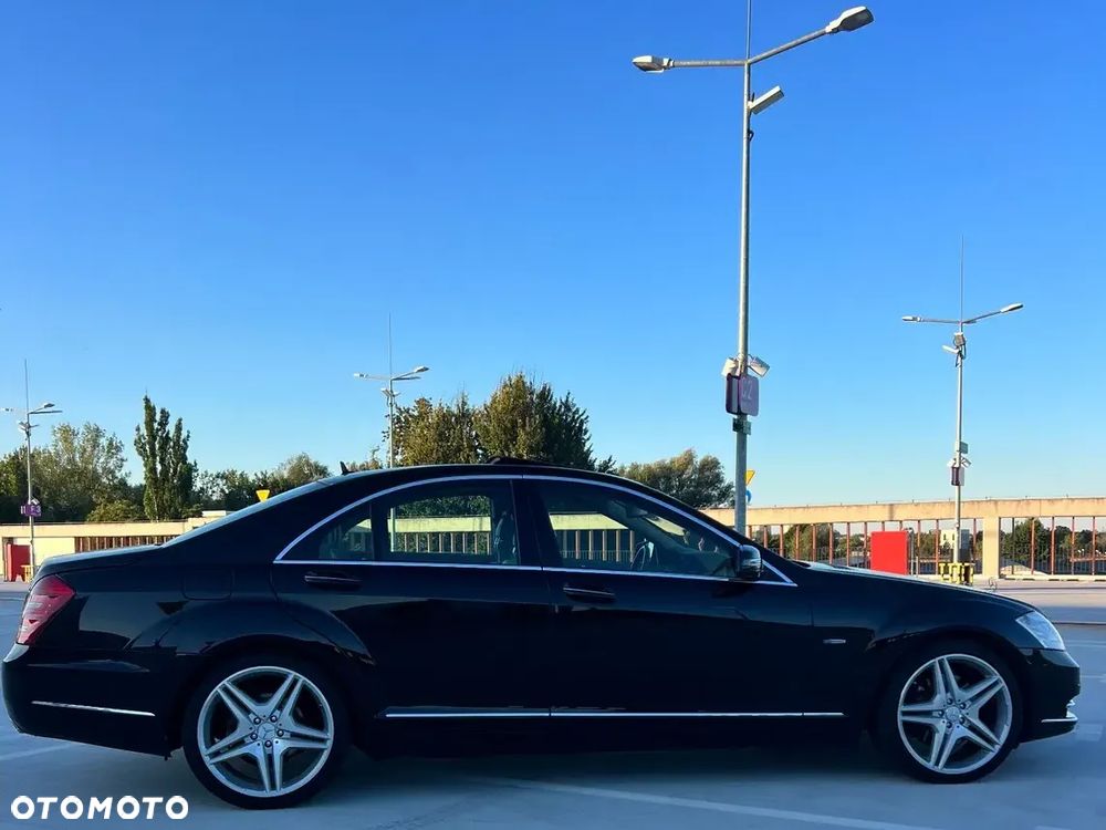 Mercedes-Benz Klasa S 350 CDI 4-Matic BlueEff - 23