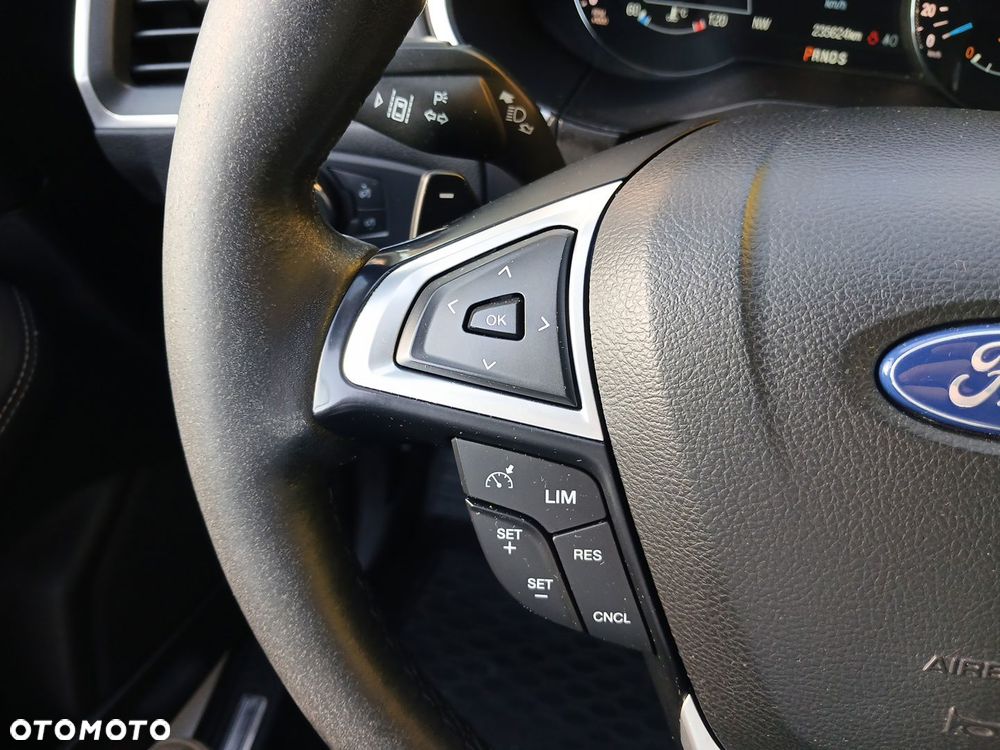 Ford S-Max 2.0 TDCi Titanium PowerShift - 18